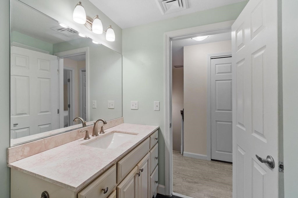 58 Merrimac Street #3-4, Newburyport, MA Photo #28