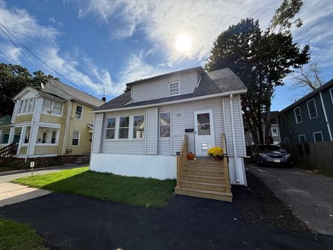 Photo of 111 Marlborough St, Springfield, MA 01109 (MLS # 73439434)