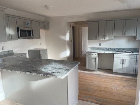 Photo of 154 Lovell St #1L, Worcester, MA 01603 (MLS # 73482585)