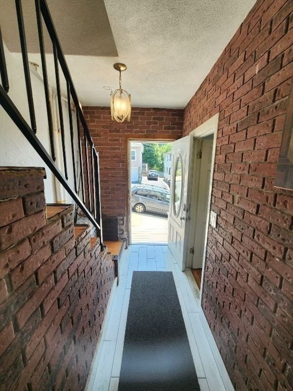 14 Russell St