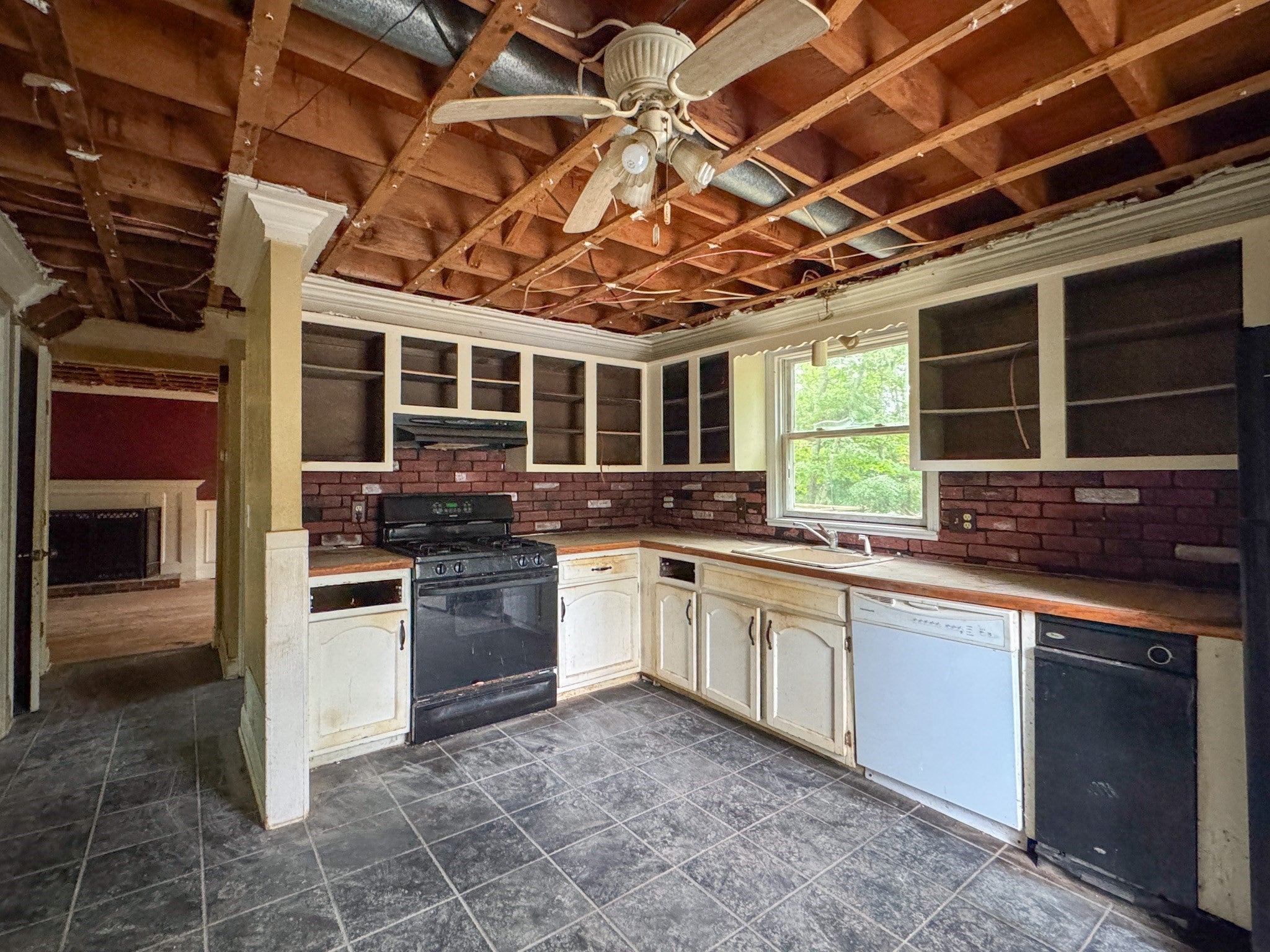 19 Montgomery Dr, Plymouth, MA Photo #12