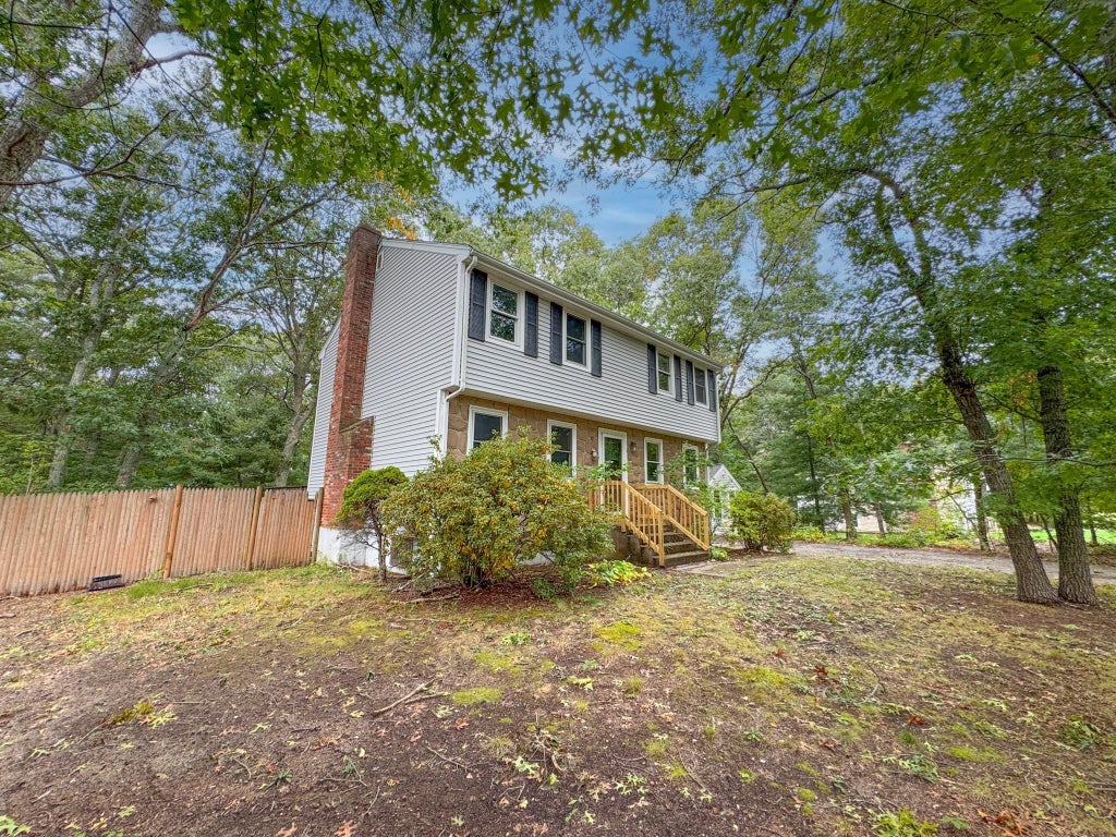 Photo of 19 Montgomery Dr, Plymouth, MA 02360 (MLS # 73594725)
