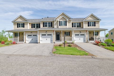 Photo of 1204 Hazelwood Way #1204, Clinton, MA 01510 (MLS # 73523015)