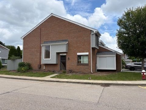 64 Laurelwood Dr 64 Stoughton MA 02072