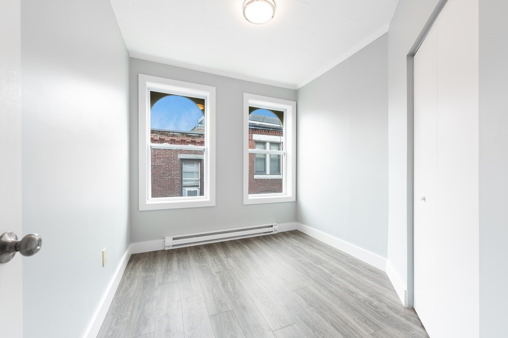 12 Foster St #4, Boston, MA Photo #3