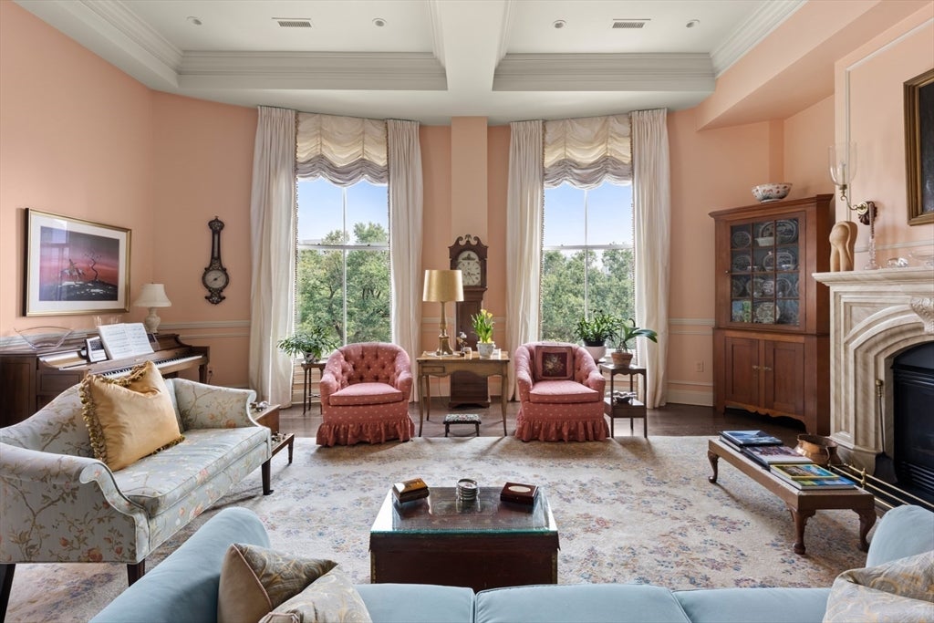 50 Beacon Street 4