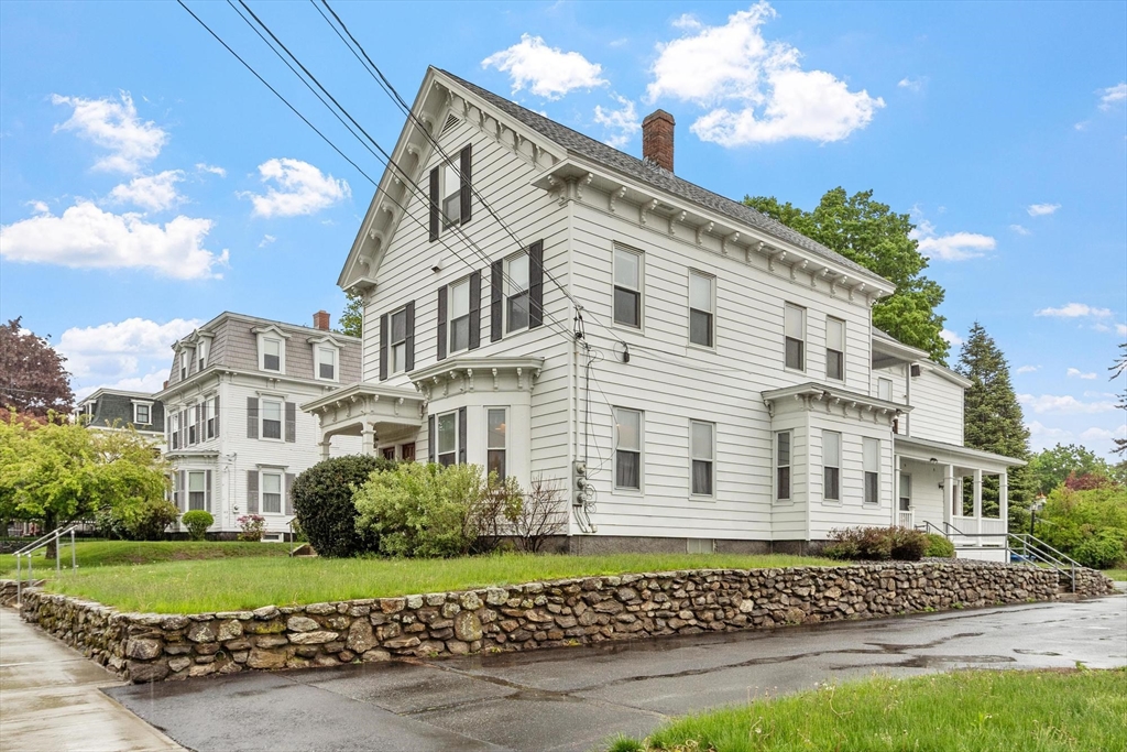 Photo of 19 Washington St, Leominster, MA