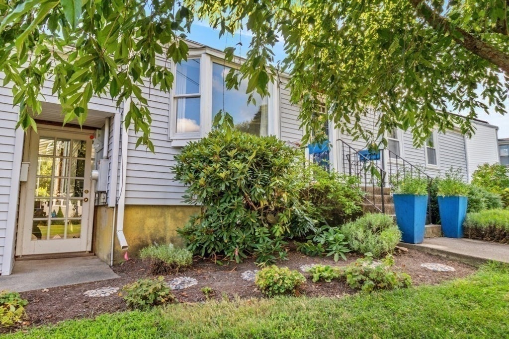 6 Reynolds Ave, Randolph, MA, 6 Reynolds Ave, Randolph, MA Photo #19