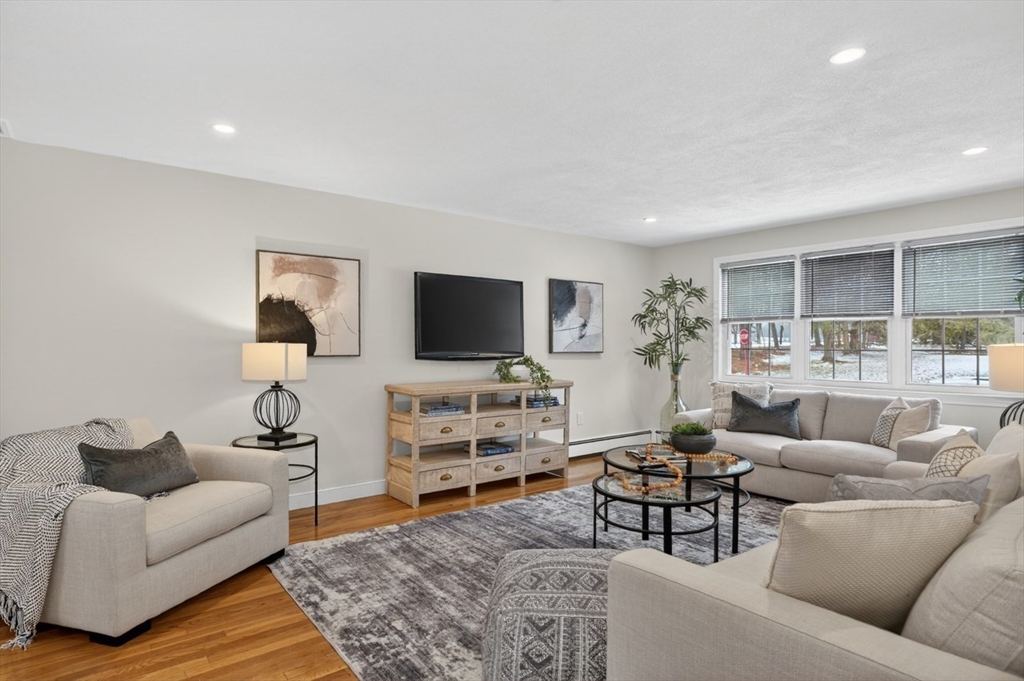 1 Vaillencourt Drive