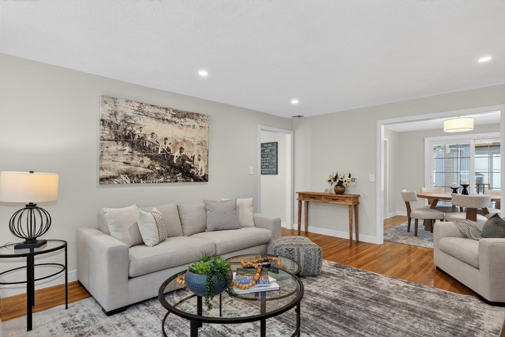 1 Vaillencourt Drive