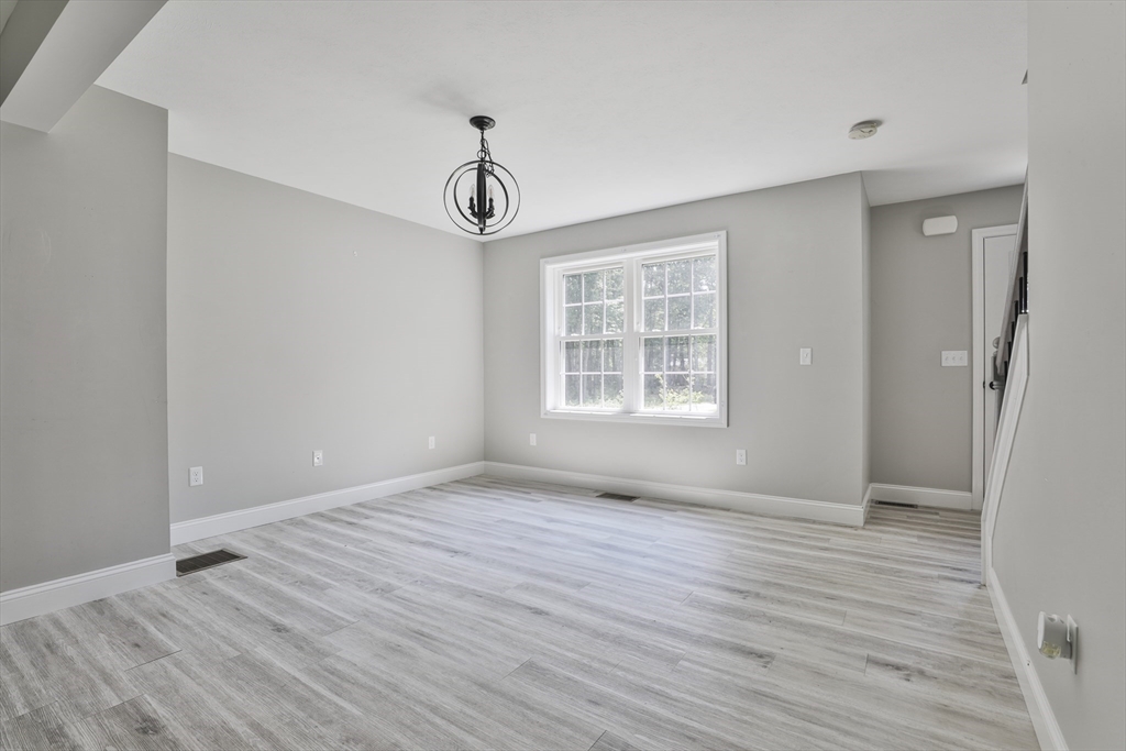 46 Gray Rd