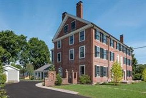 19 Court 21 Dedham MA 02026