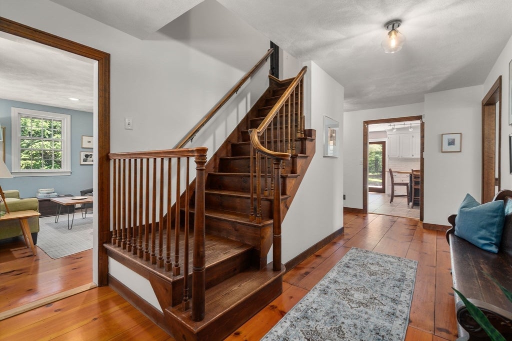 128 Fruit St