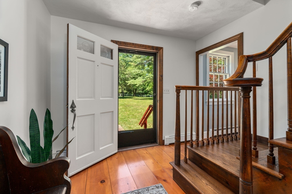 128 Fruit St
