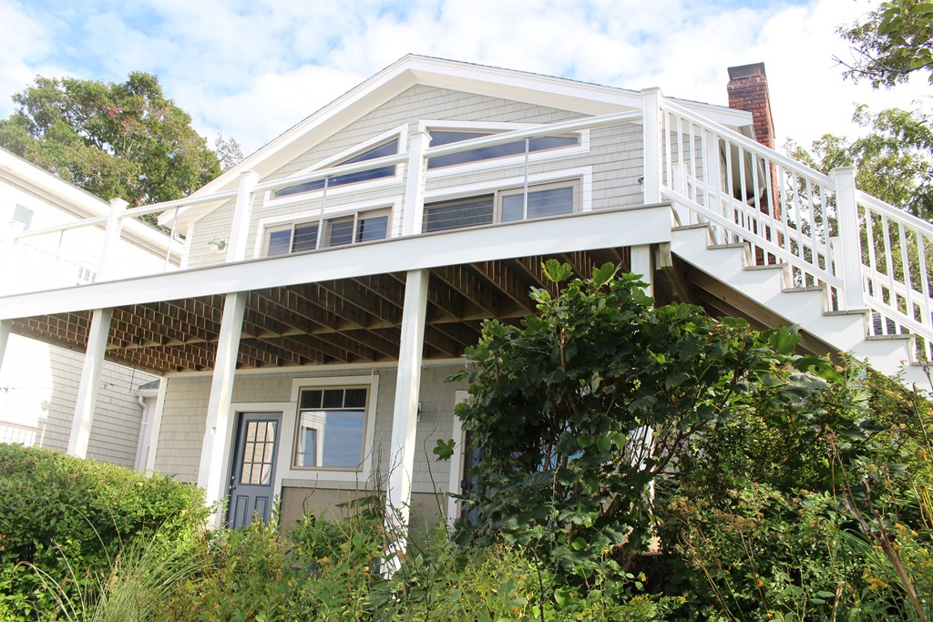Click for 21 Norseman Avenue, Gloucester, MA slideshow