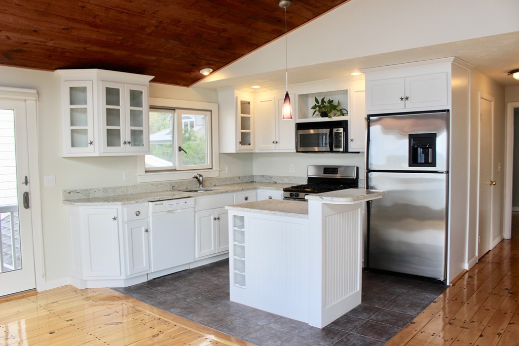 21 Norseman Avenue, Gloucester, MA Photo #9