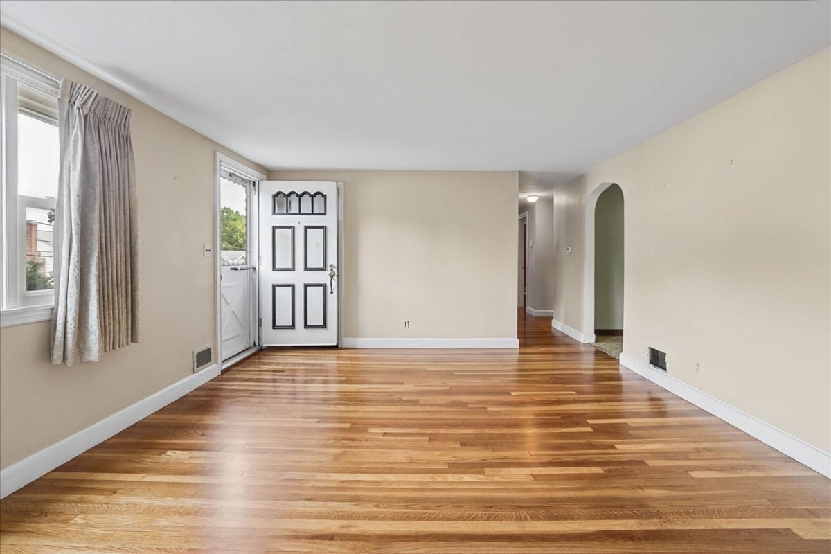 25 Eaton Rd, Dedham, MA, 25 Eaton Rd, Dedham, MA Photo #6