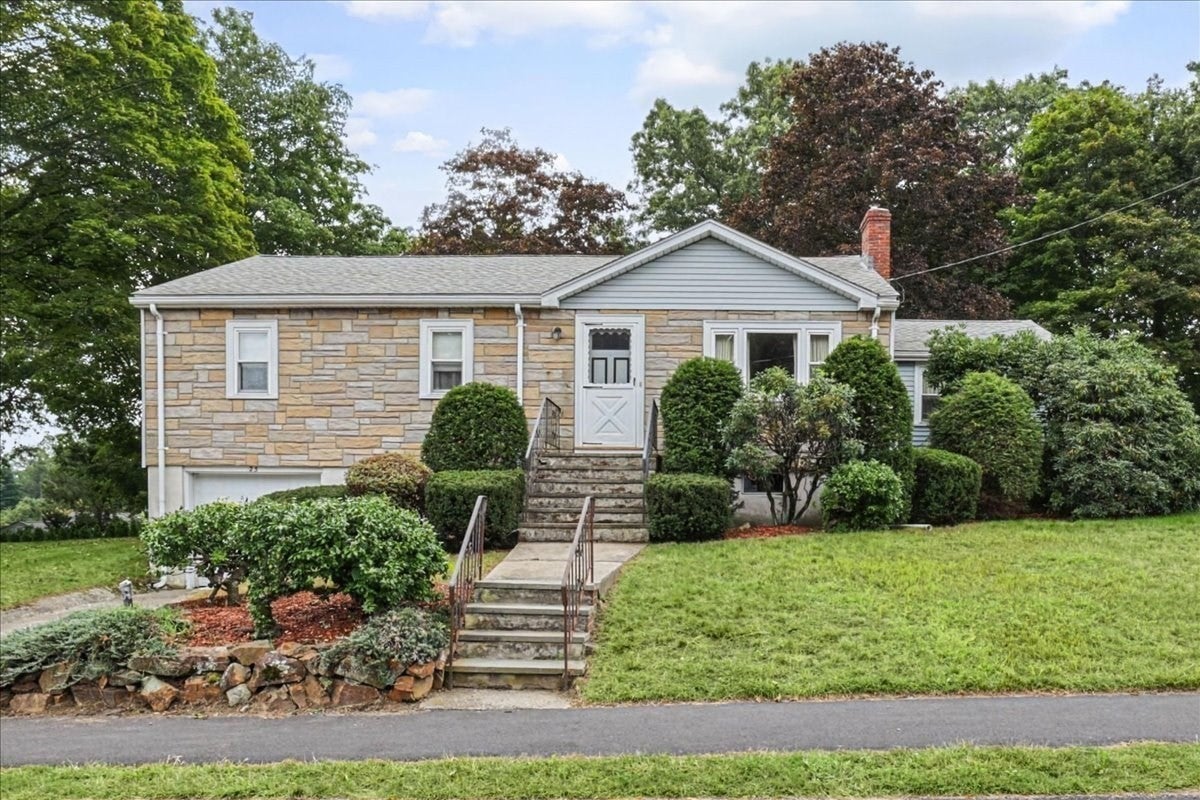 25 Eaton Rd