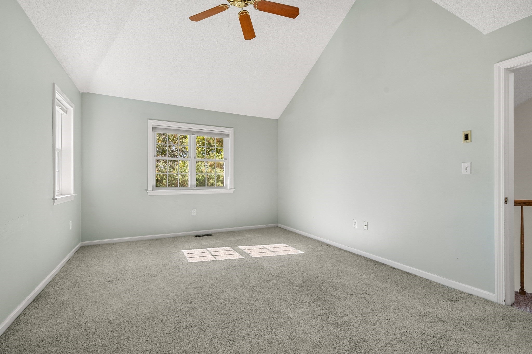 213 Bishops Forest St #213, Waltham, MA, 213 Bishops Forest St #213, Waltham, MA Photo #23