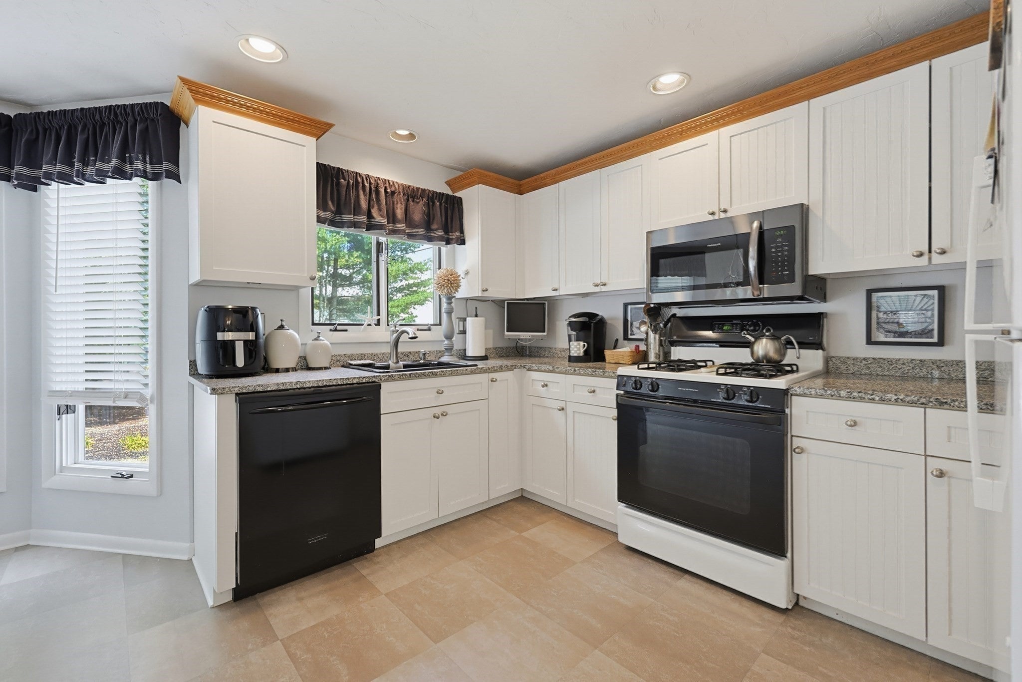 35 Pilgrim Village Rd #602, Taunton, MA, 35 Pilgrim Village Rd #602, Taunton, MA Photo #10