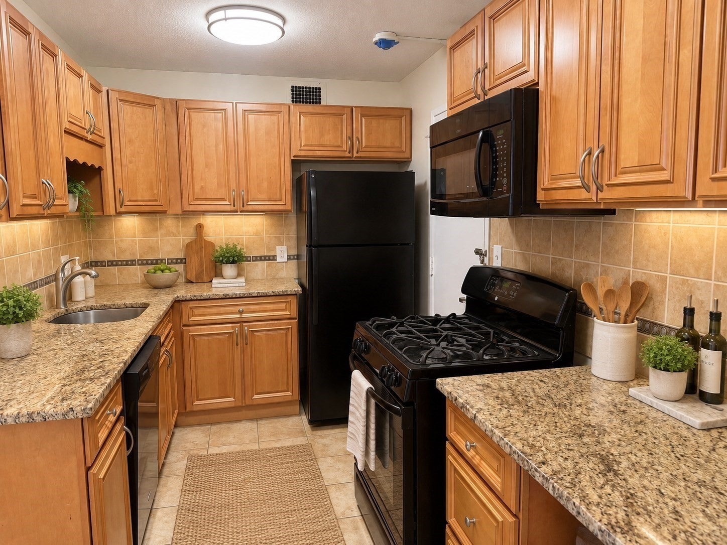 33 Pond AVE #1005, Brookline, MA Photo #5