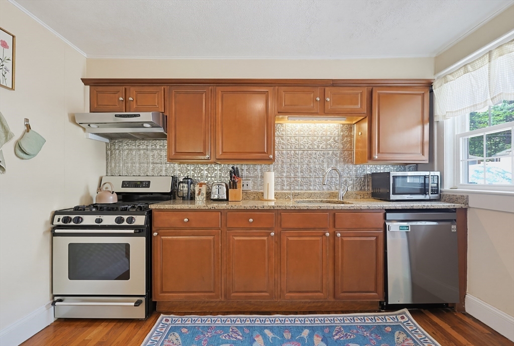 812 East St, Dedham, MA, 812 East St, Dedham, MA Photo #6