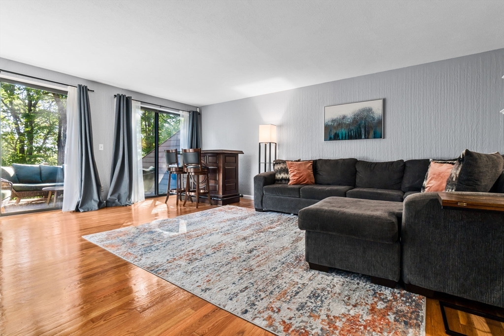 80 Perkins Ct 80