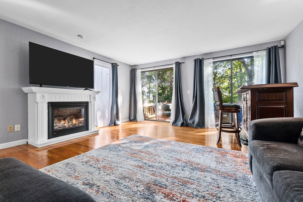80 Perkins Ct 80