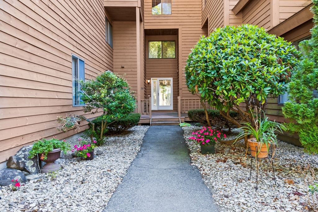 80 Perkins Ct 80