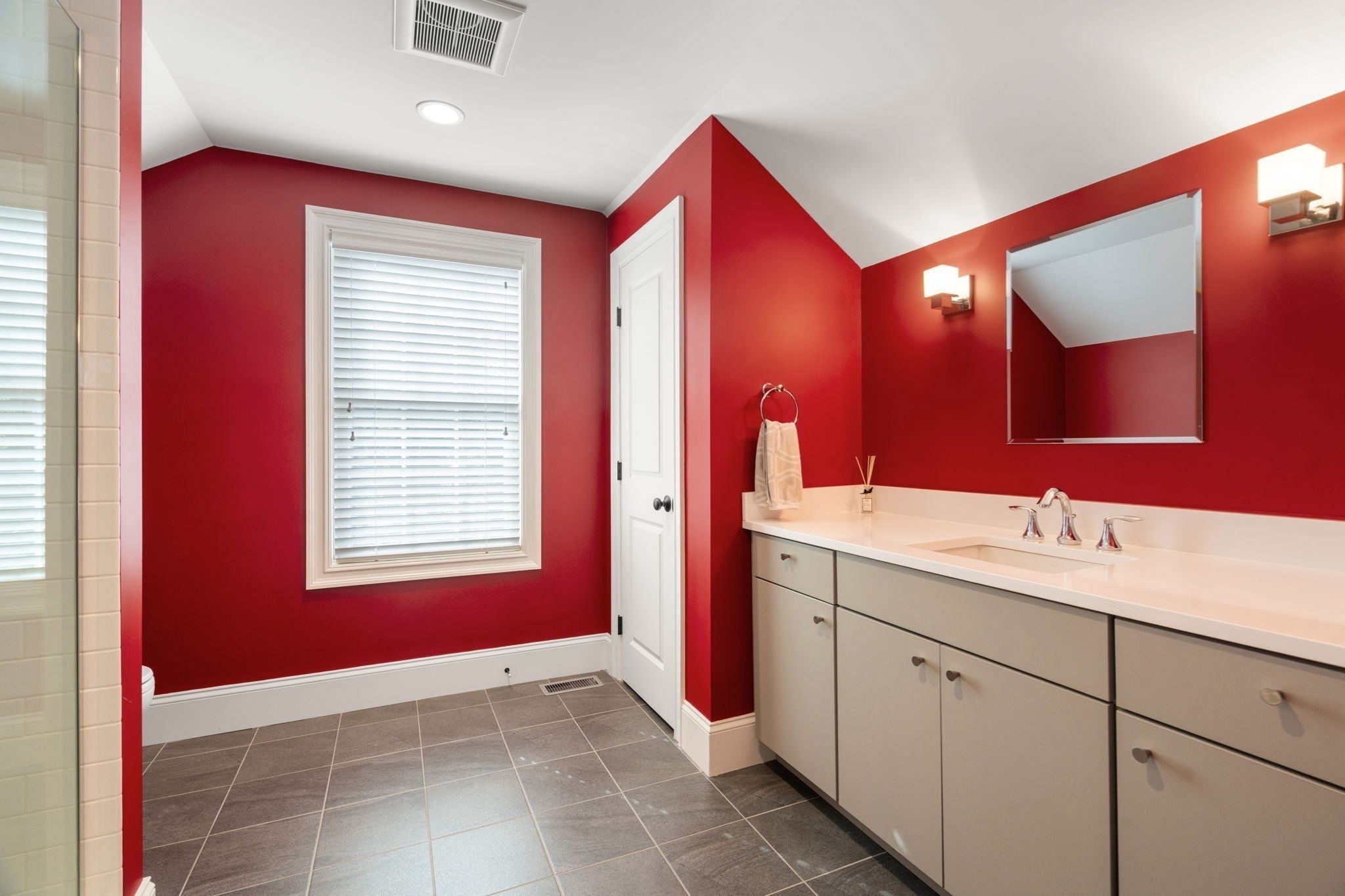 25 Arch St, Needham, MA Photo #22