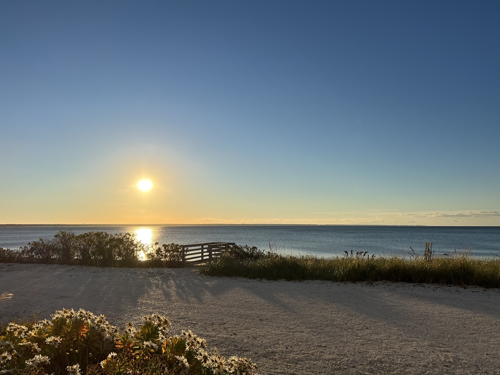 501 Commercial St 16