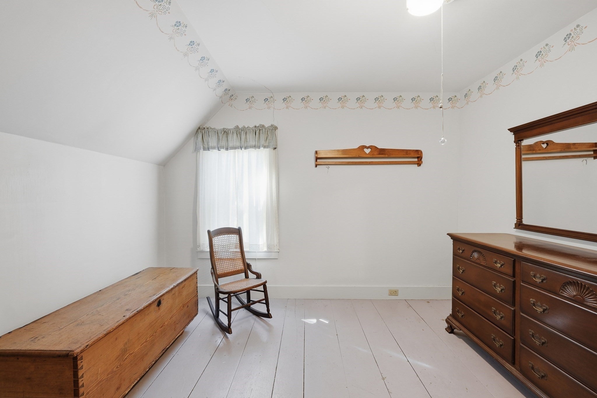 16 Cottage St, West Brookfield, MA Photo #26