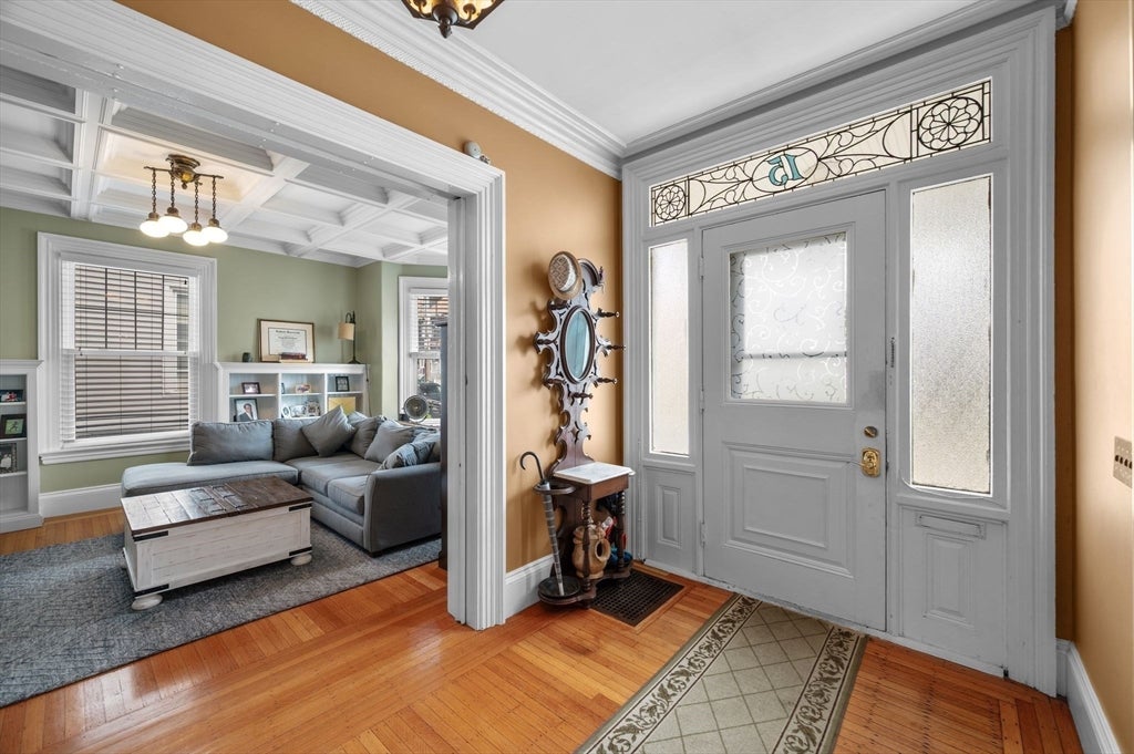 16 Grosvenor Park
