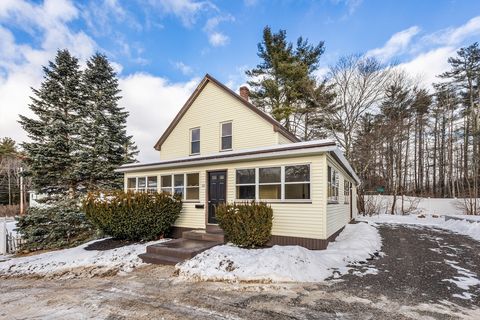 Photo of 16 Maple Place B, Winchendon, MA 01475 (MLS # 73461917)