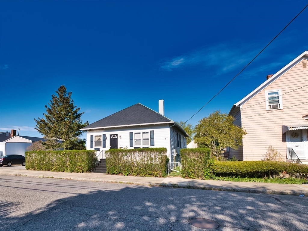 627 King St