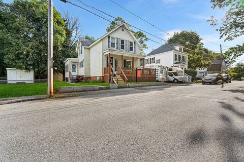 55 Stratham St Lowell MA 01852