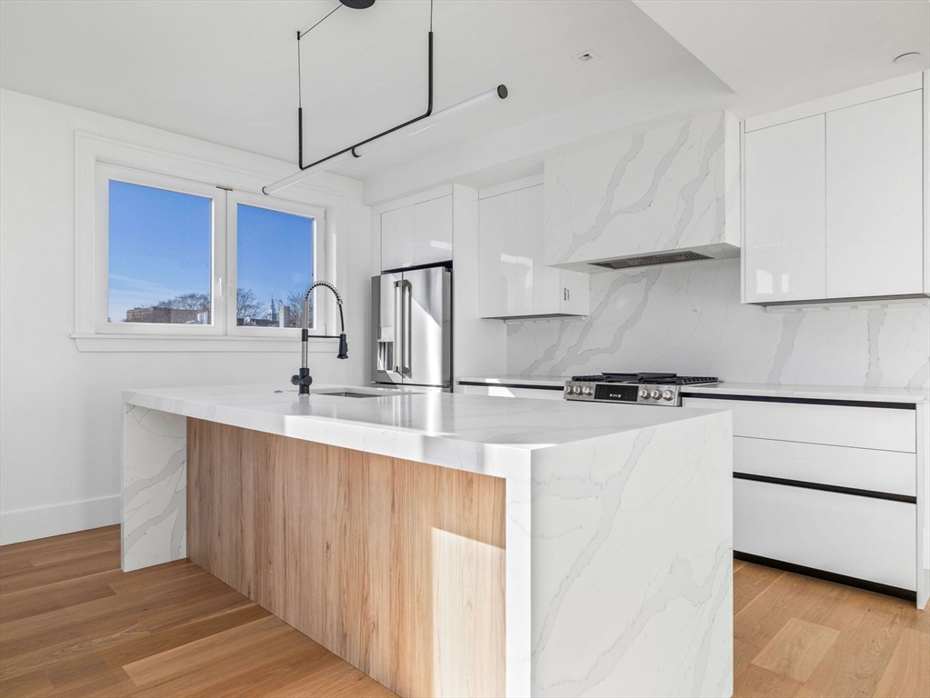 12-14 Deer Street 2