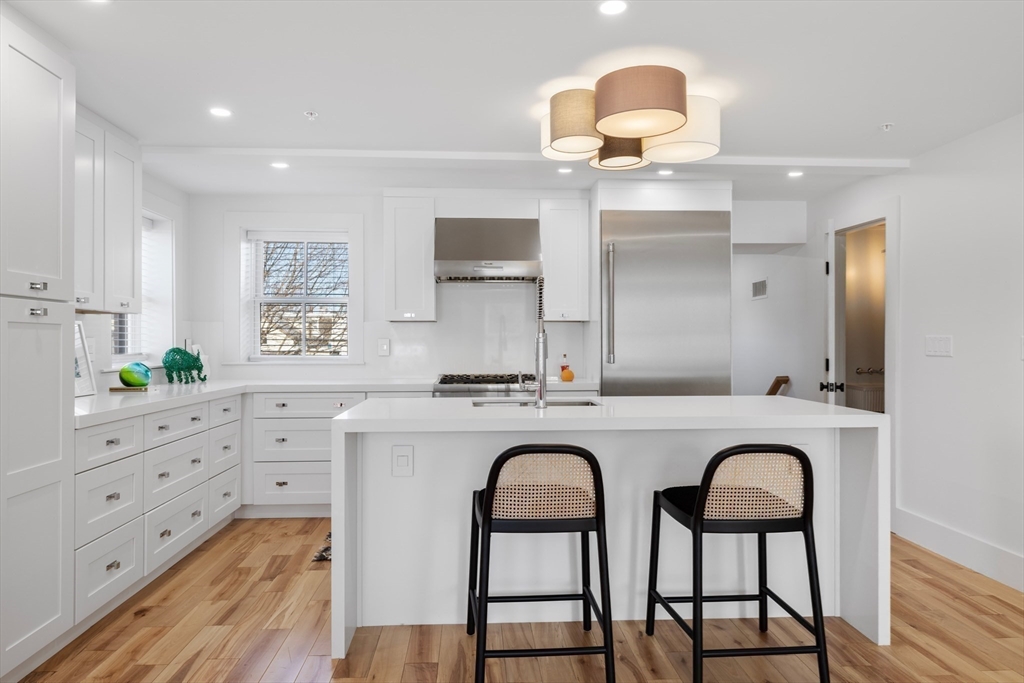 133 Spring St 3L