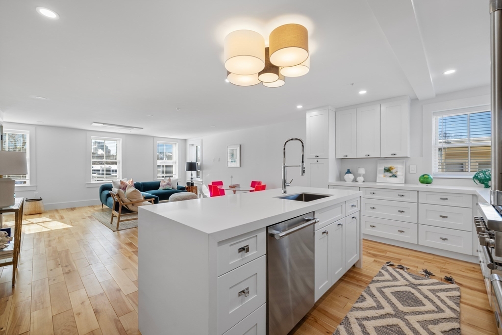 133 Spring St 3L