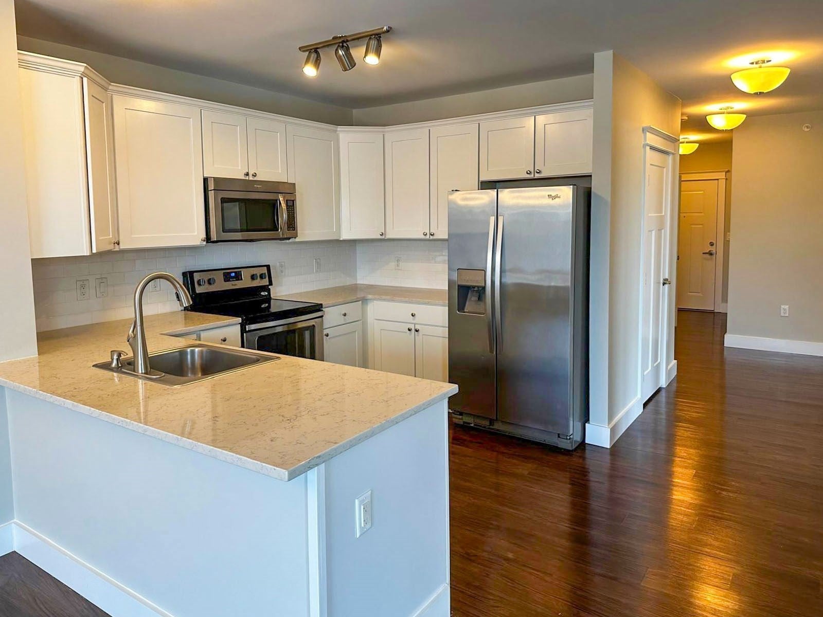 978 Worcester ST #208, Wellesley, MA, 978 Worcester ST #208, Wellesley, MA Photo #5