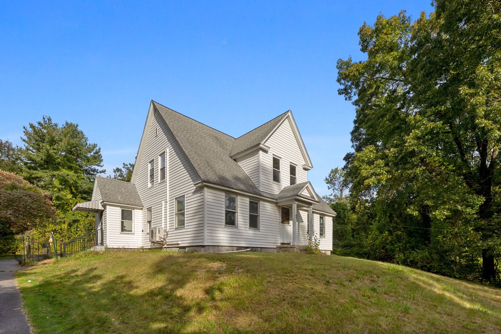 10 Salem St, Methuen, MA, 10 Salem St, Methuen, MA Photo #3