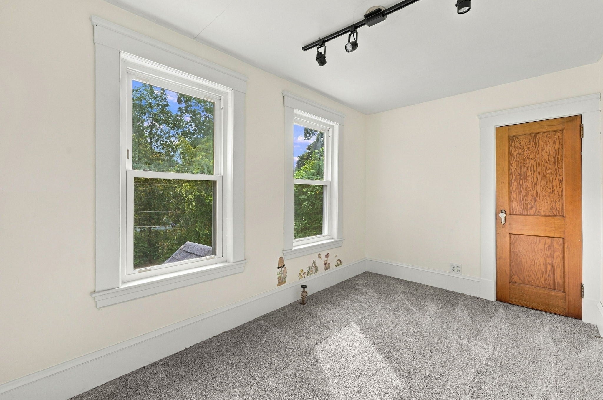 10 Salem St, Methuen, MA, 10 Salem St, Methuen, MA Photo #28