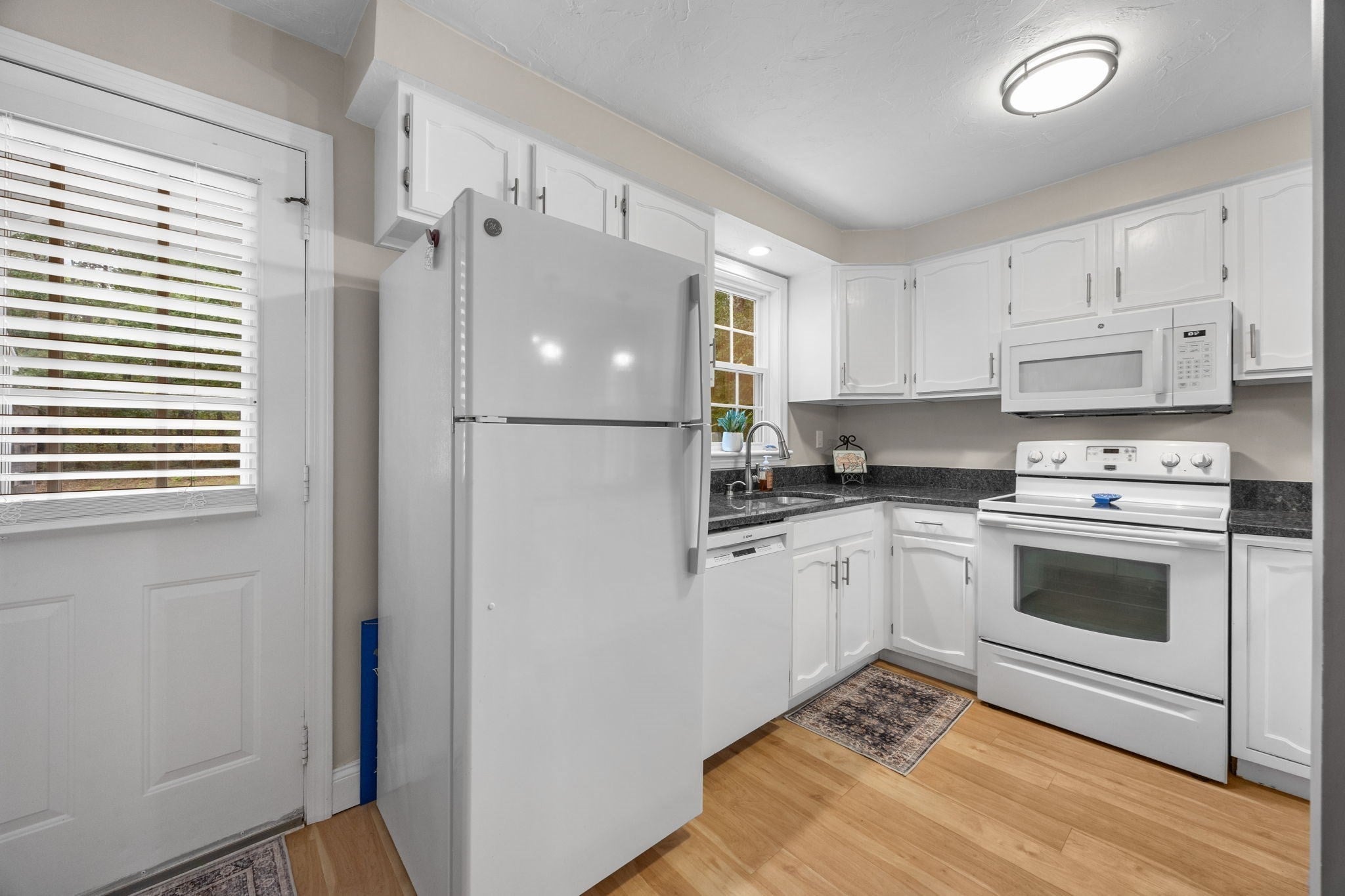 248 Camp St P4