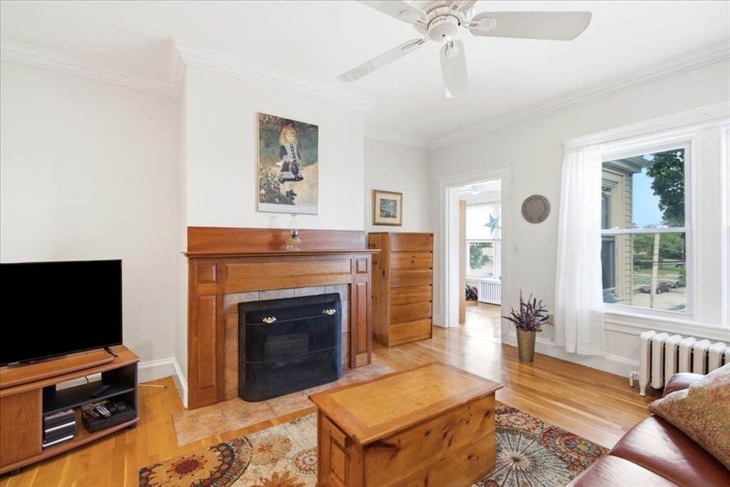 314 Newtonville Avenue 4