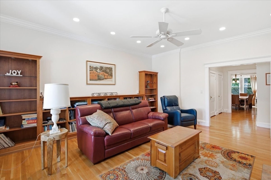 314 Newtonville Avenue 4