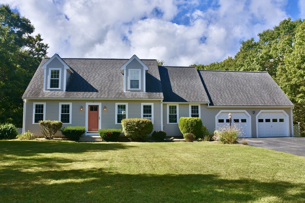 8 Joyce Dr