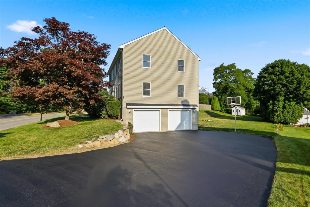68 Burlington Street, Woburn, MA Photo #40