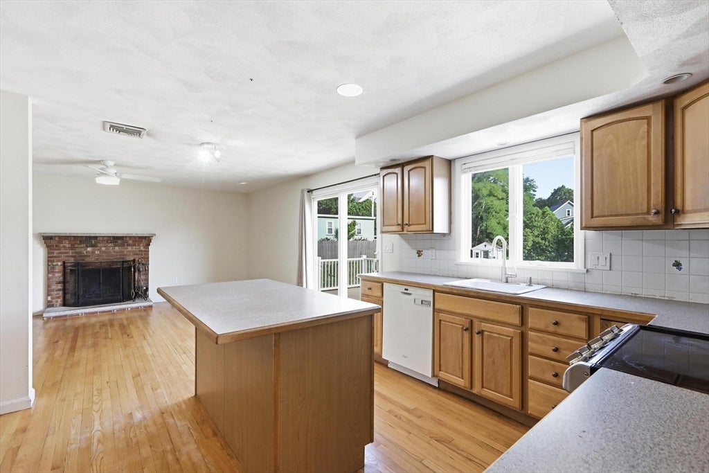 68 Burlington Street, Woburn, MA Photo #10
