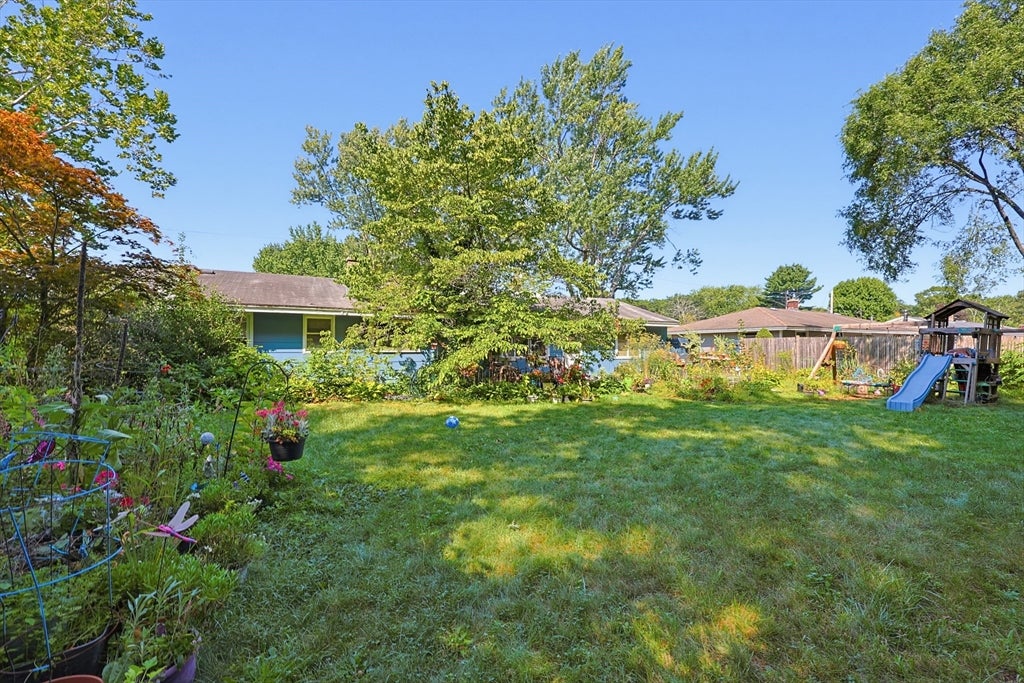 36 Stella Rd, Bellingham, MA Photo #25