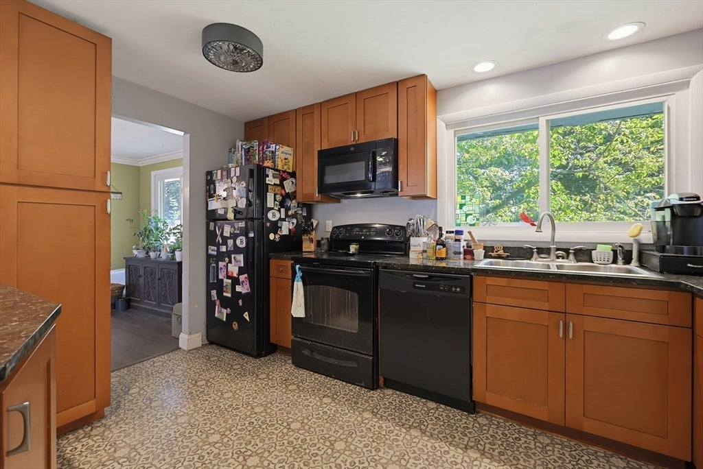36 Stella Rd, Bellingham, MA Photo #13
